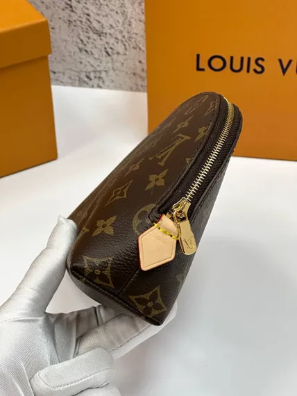 Косметичка Louis Vuitton Cosmetic Pouch коричневый