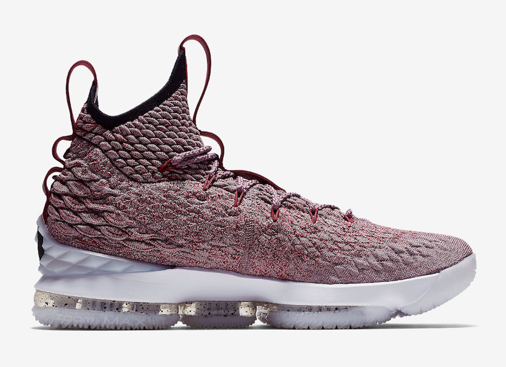 Купить в Москве Nike LeBron 15 Red Flyknit