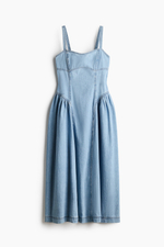 Джинсовое платье с юбкой клёш — Светло-синий деним — H&M 1328040