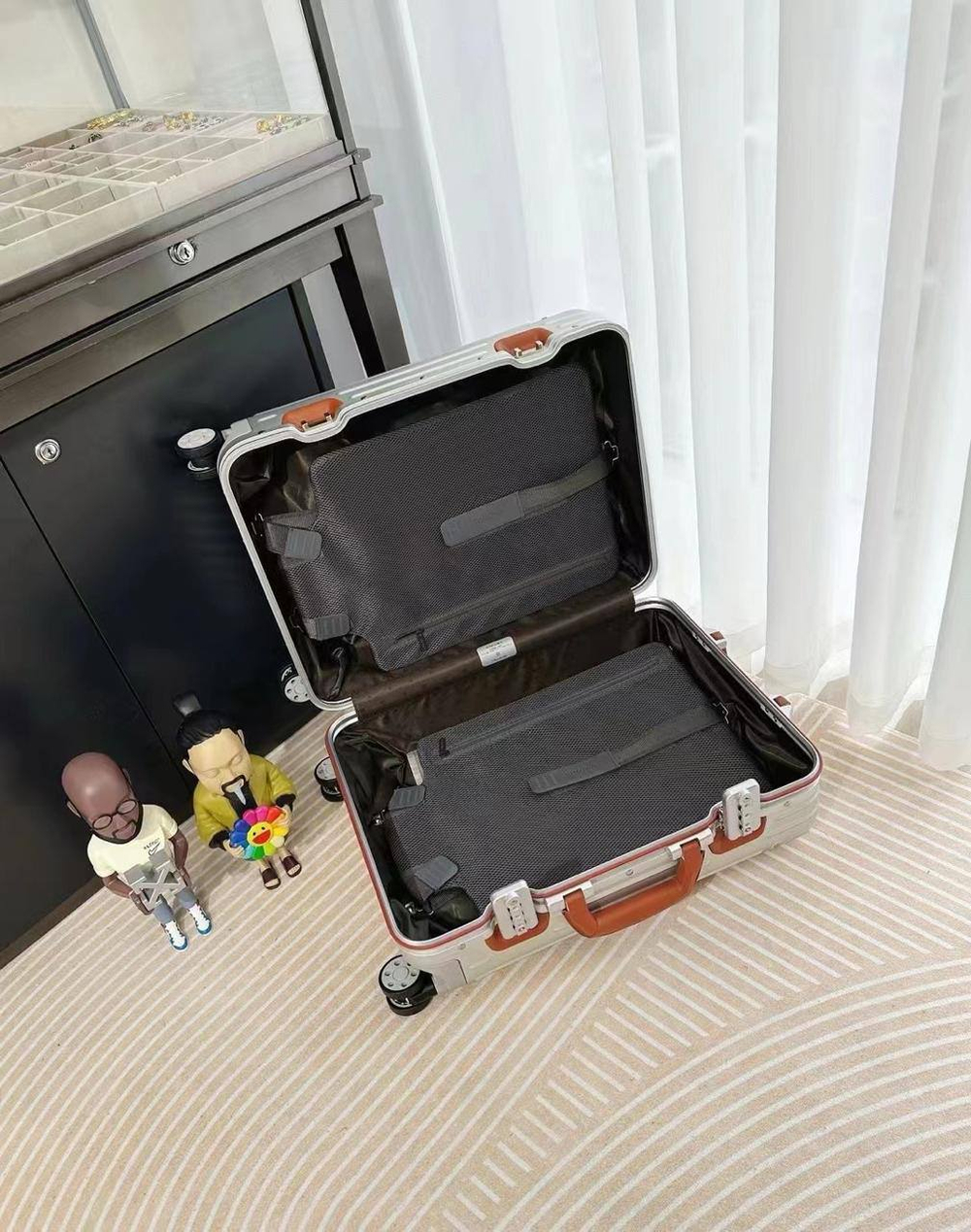 Чемодан Rimowa L