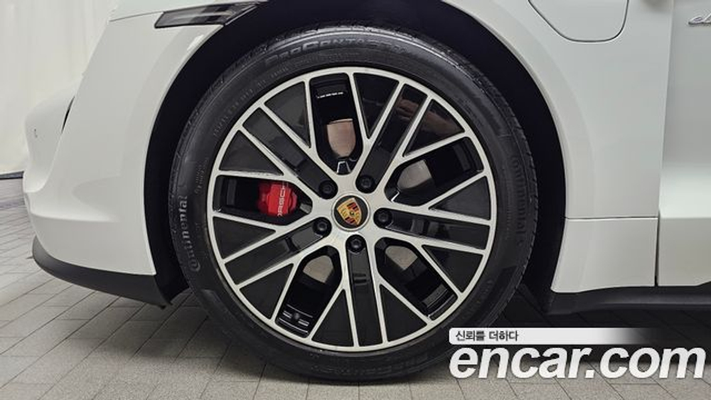 Porsche Taycan 4S — 2021