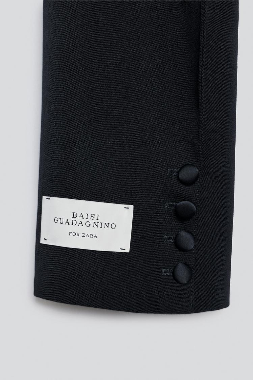 ZARA X BAISI GUADAGNINO УКОРОЧЕННЫЙ БЛЕЙЗЕР, ЧЕРНЫЙ