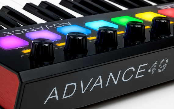 AKAI PRO ADVANCE 49