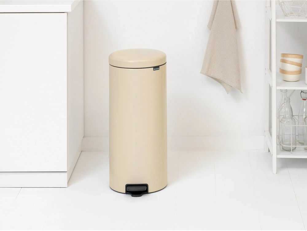 Brabantia Контейнер для мусора NewIcon, 30 л, мягкий бежевый 149962
