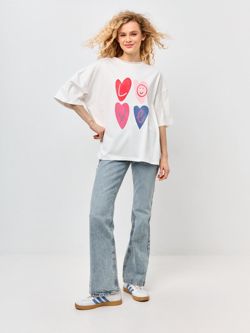 футболка в молочном цвете "LOVE"