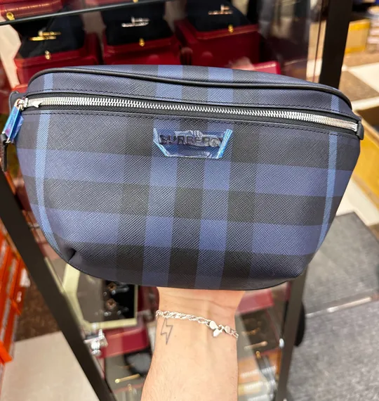 Поясная сумка Burberry Cason с отделкой из гладкой кожи