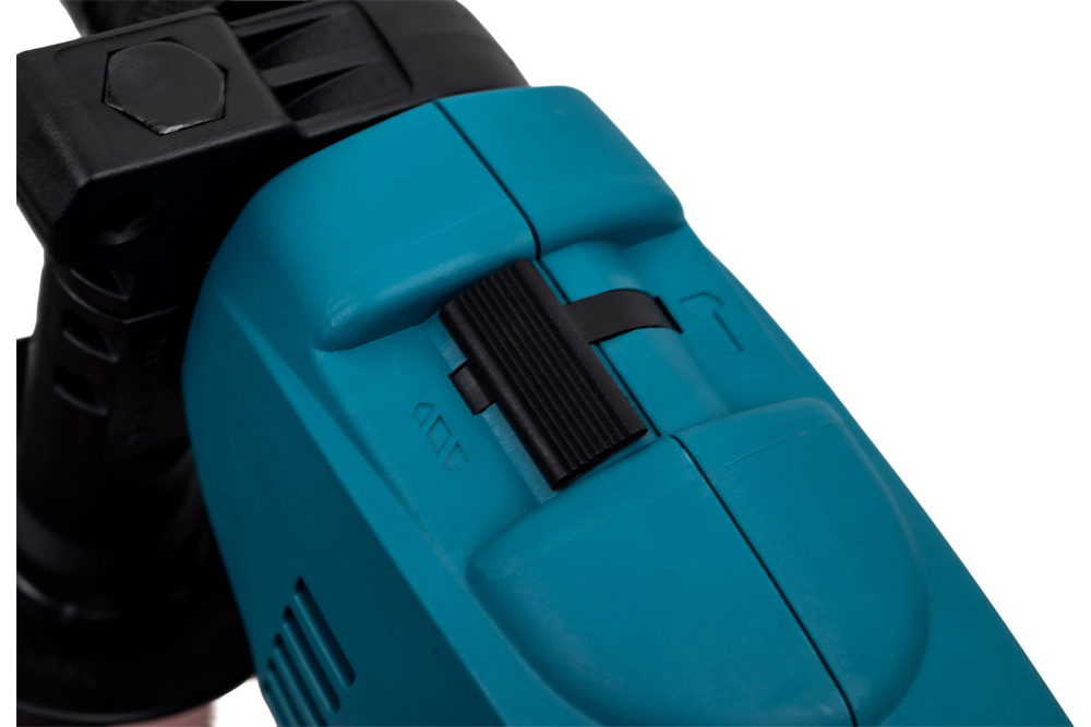 Ударная дрель Makita HP1640