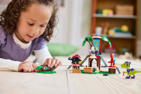 Конструктор LEGO Marvel 11200 Битва паука и Гобби-раптора в штаб-квартире Дома на дереве