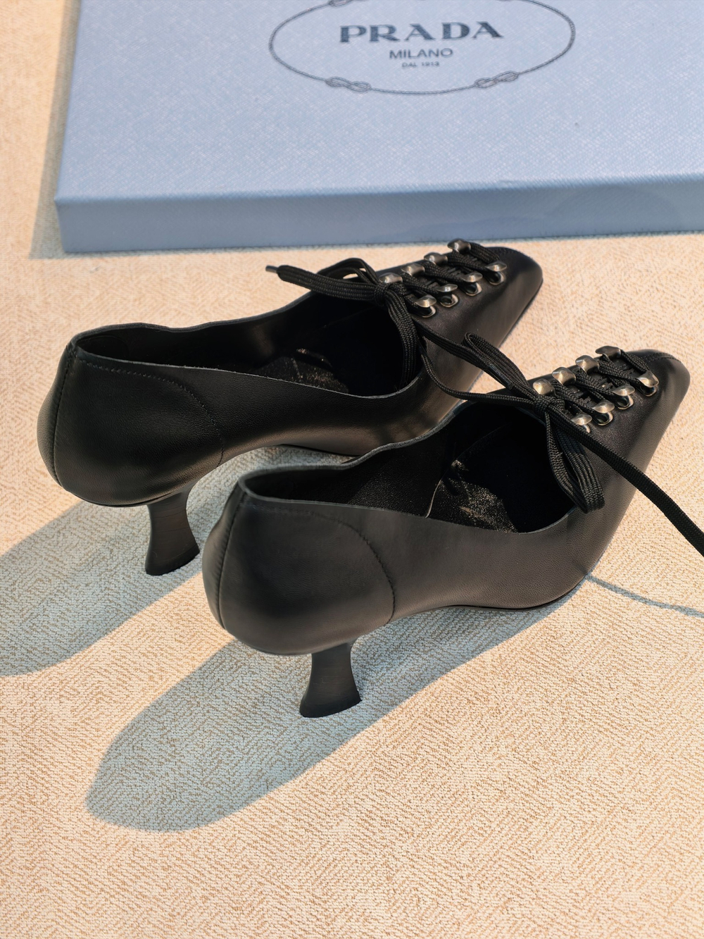 Туфли Prada