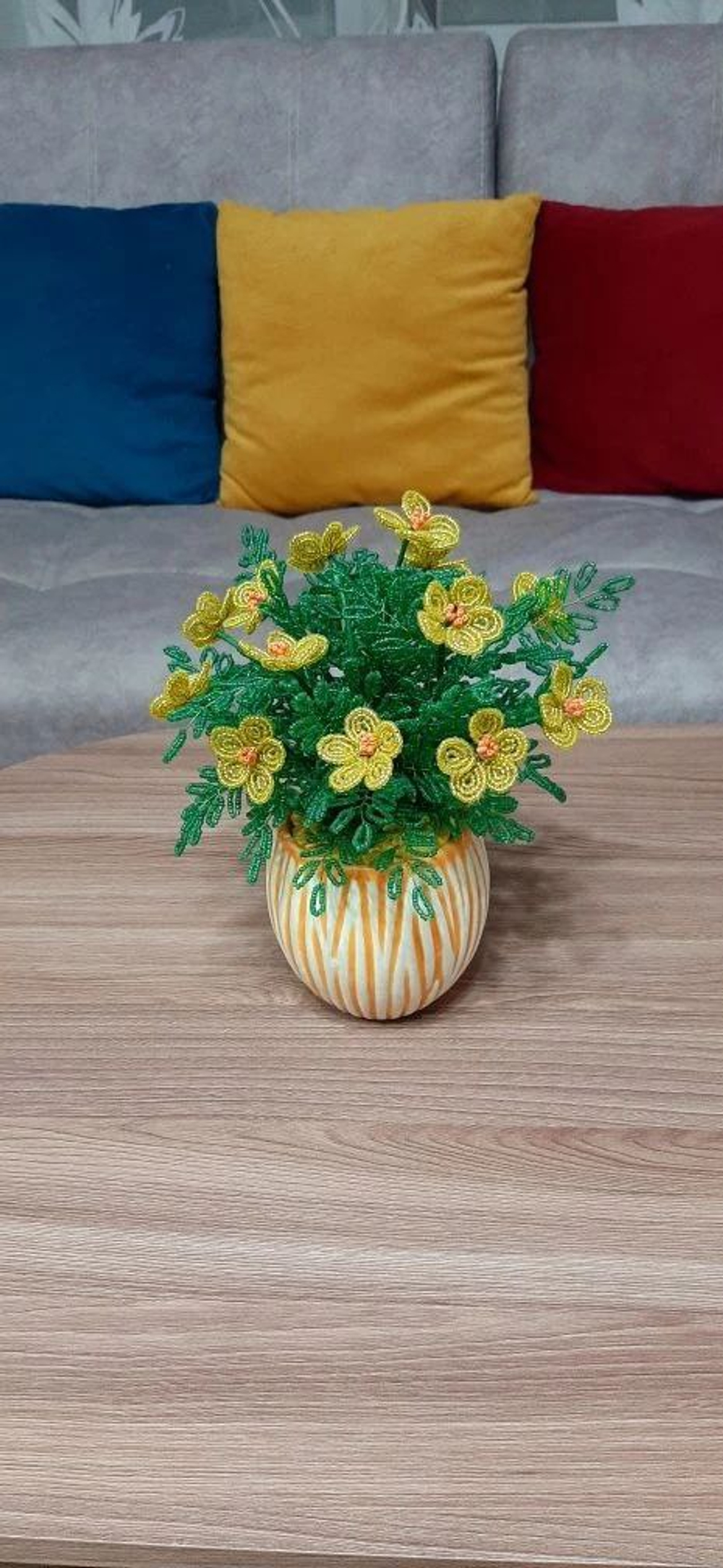 Композиция Нежность из бисера 25см