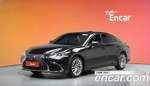 Lexus ES300h — 2019