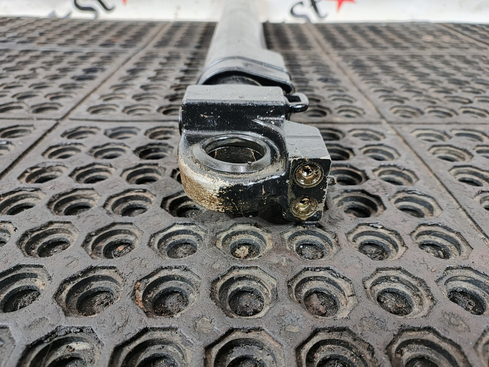 Цилиндр подъема кабины 2019 г.