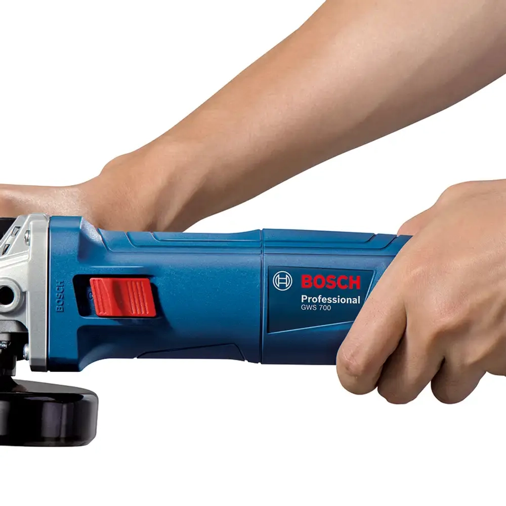Угловая шлифмашина GWS 700 Professional BOSCH 06013A30R0