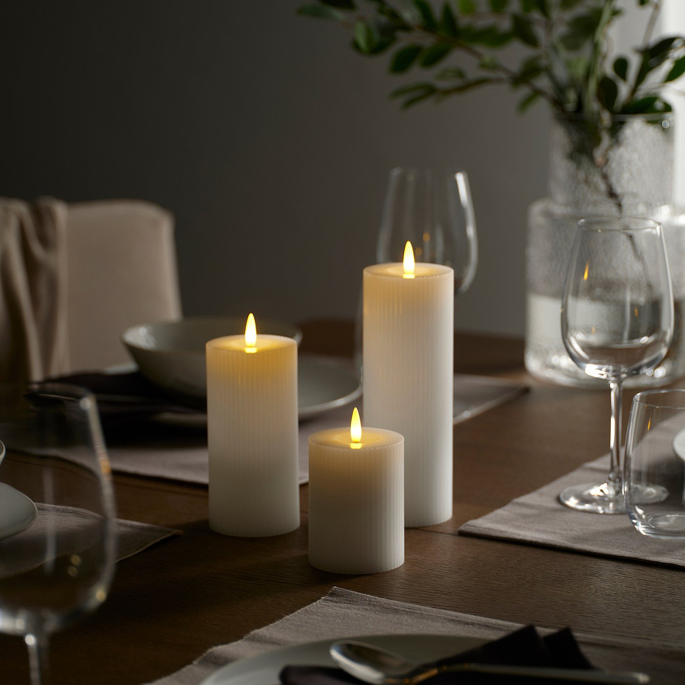 IKEA SILVERMÅS  (ИКЕА СИЛВЕРМОС)  -  Свеча столбик LED, набор 3 шт - на батарейках белая