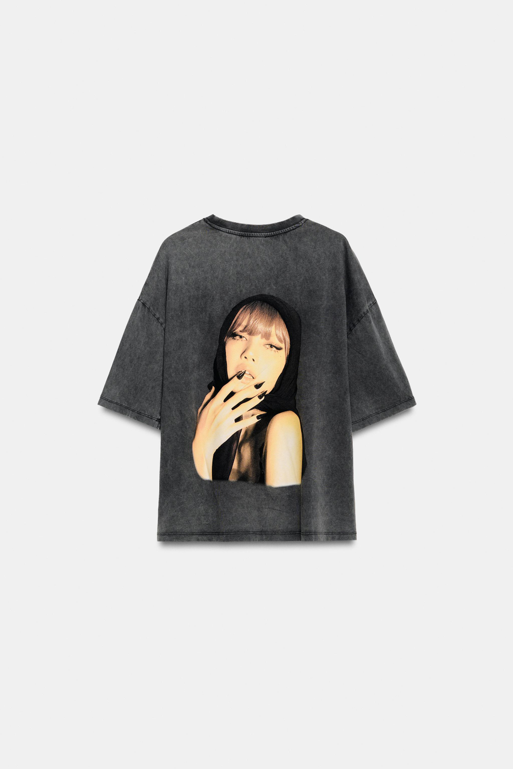 ФУТБОЛКА С ЭФФЕКТОМ ПОТЕРТОСТИ LISA — ZARA
