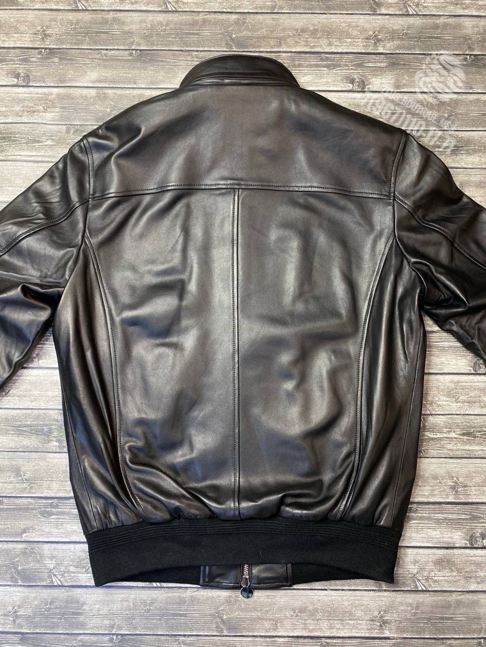 Кожаная куртка Kiton