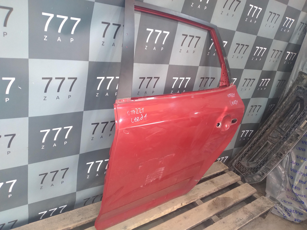 Дверь задняя левая Kia Ceed 1 (ED) 06-12 Б/У Оригинал 770031H000
