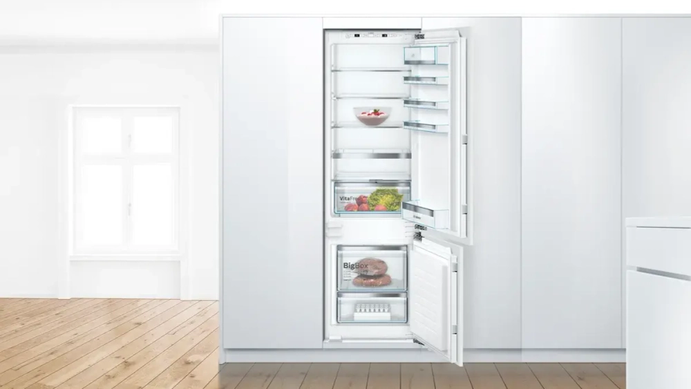 Встраиваемый двухкамерный холодильник Bosch KIS87AFE0