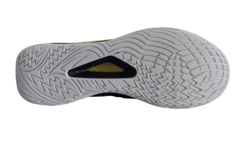 Теннисные кроссовки Fila Axilus Fx - black/lemonade comb