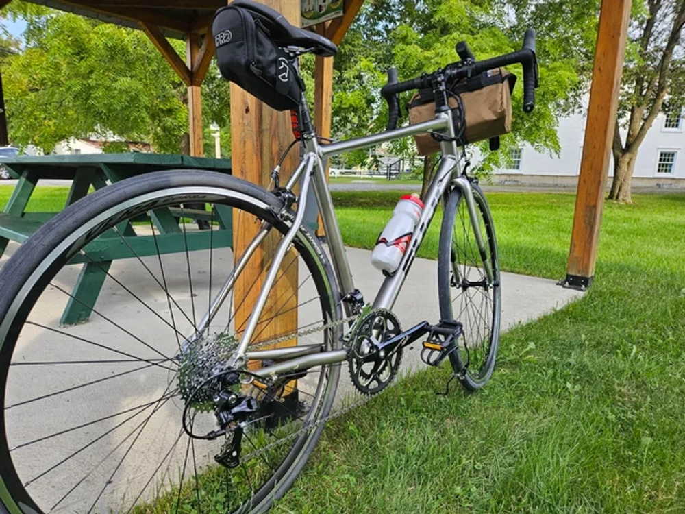 Велосипед Fuji 2023 ROAD  мод. SPORTIF 2.1  A2-SL