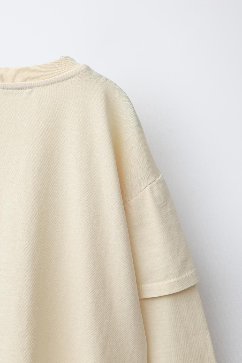 ZARA ФУТБОЛКА С ДВОЙНЫМИ РУКАВАМИ, ЭКРЮ