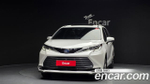 Toyota Sienna 2.5 Hybrid AWD — 2024