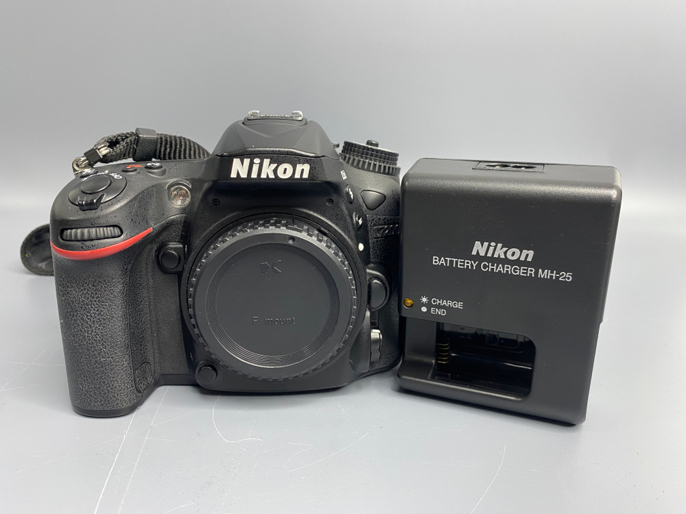 Nikon D7200 10.900 Кадров