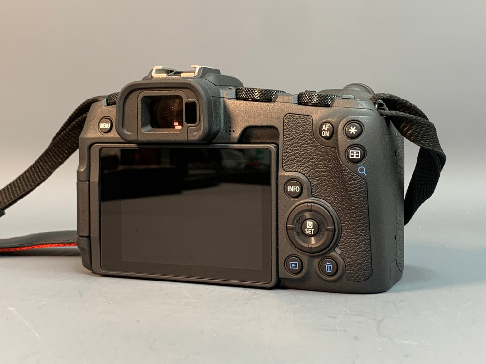 Canon EOS RP 3.000 кадров