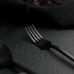 Вилка Black Sapporo столовая 19,5 см