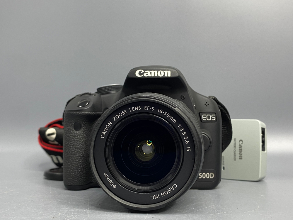 Canon EOS 500D kit 18-55mm 4.500 Кадров