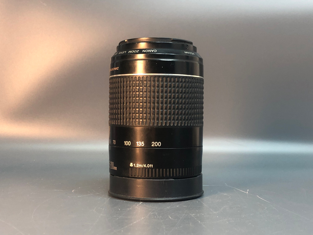 Canon EF 55-200 4.5-5.6 USM