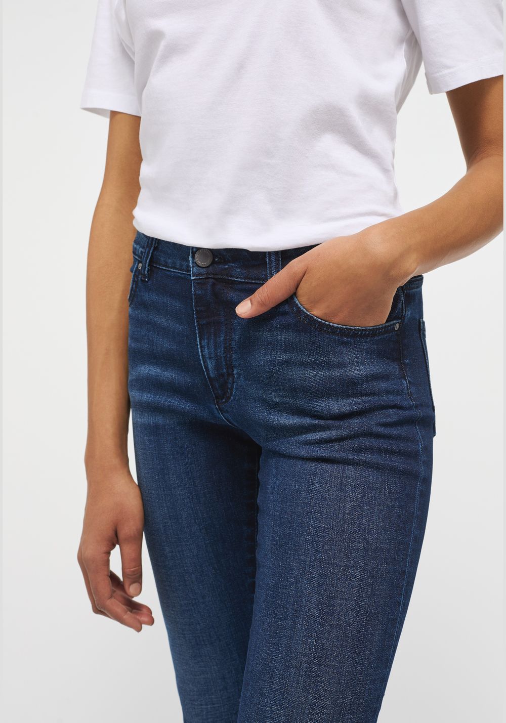 Джинсы Crosby Relaxed Slim 1013587-5000-802