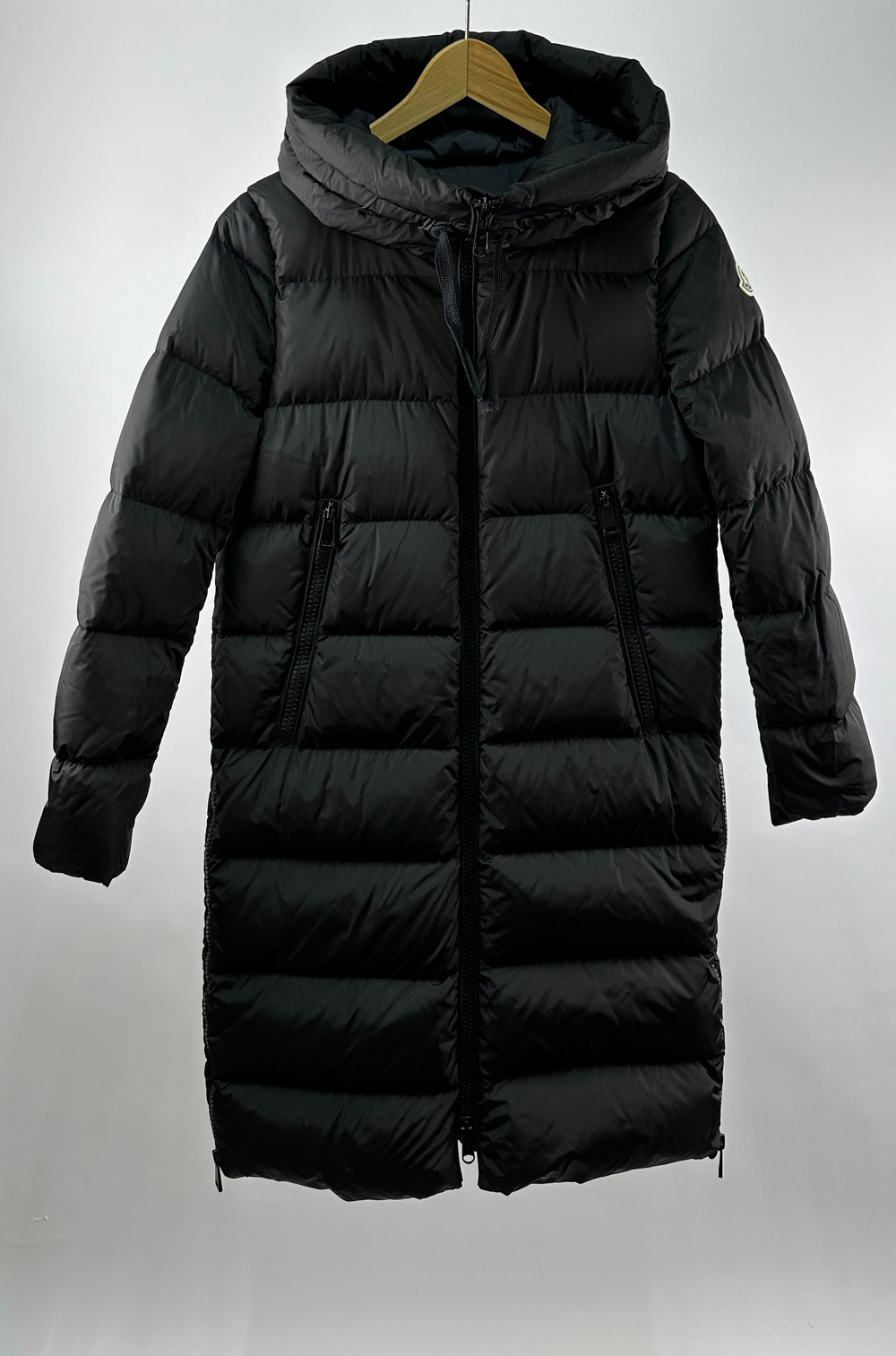 Пуховое пальто Moncler