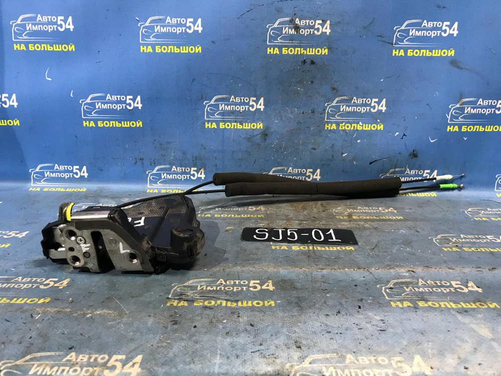 Замок двери передней левой SUBARU FORESTER 2012-2016