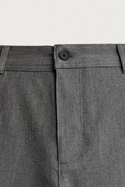 ZARA БРЮКИ ЧИНОС ИЗ КОМФОРТНОЙ РЕЛЬЕФНОЙ ТКАНИ, СЕРЫЙ