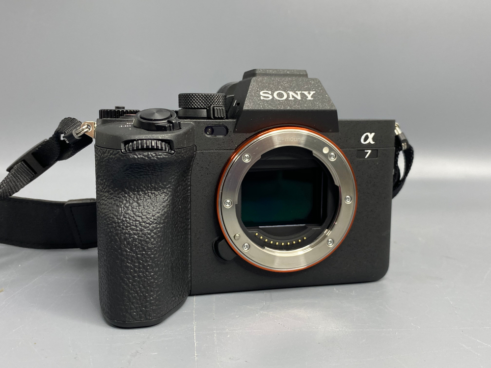 Новая Sony A7 Mark IV Body 60 кадров