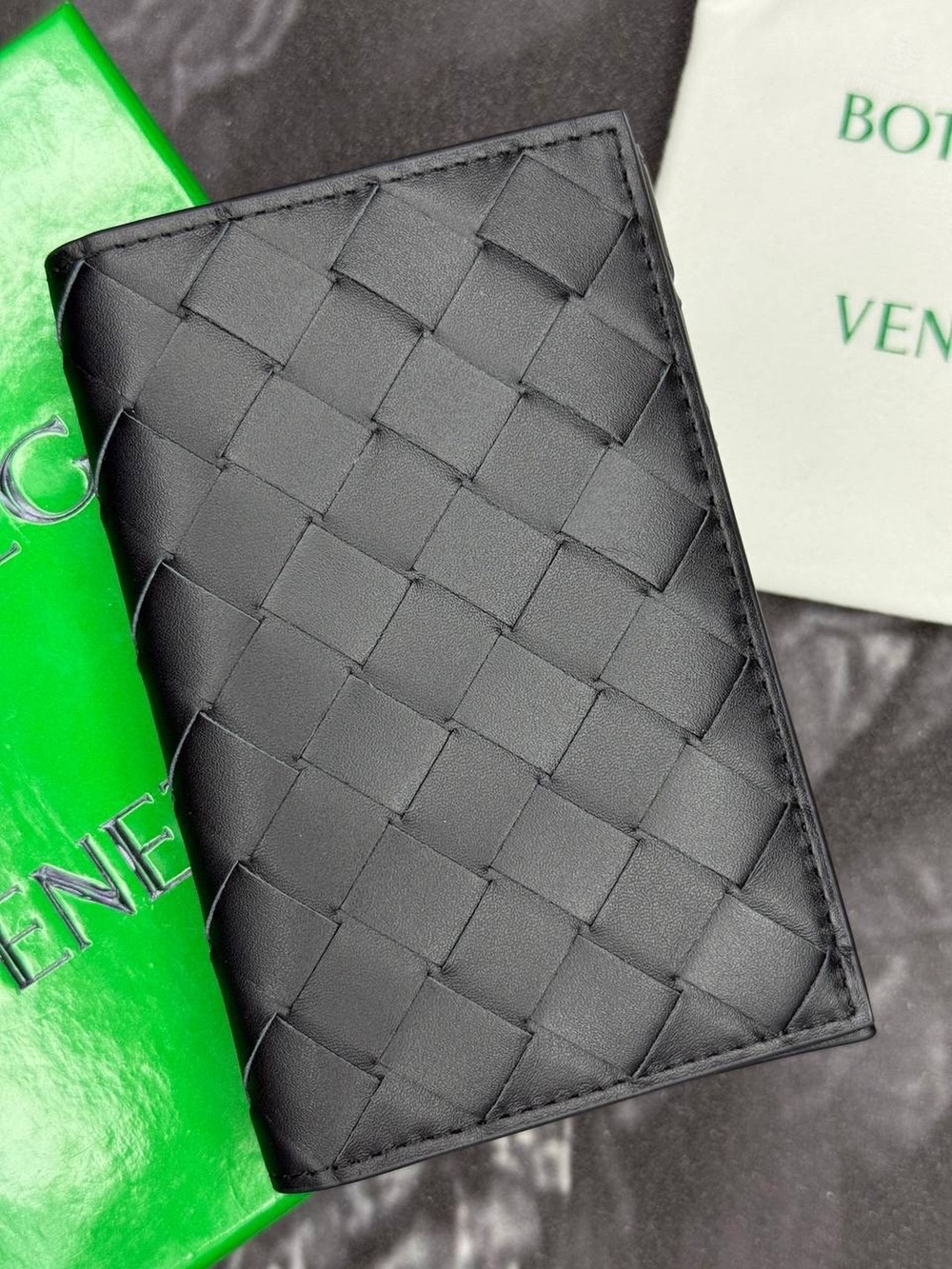 Обложка для паспорта Bottega Veneta