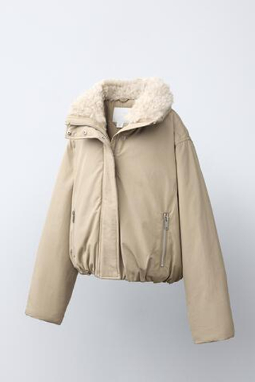ZARA КУРТКА ИЗ ИСКУССТВЕННОГО МЕХА, ЦВЕТ СЛОНОВОЙ КОСТИ