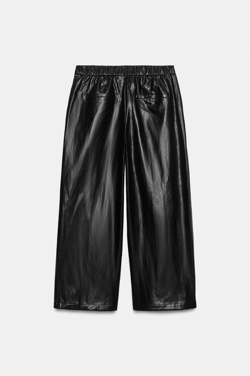 ZARA БРЮКИ-КЮЛОТЫ ИЗ ИСКУССТВЕННОЙ КОЖИ С ЗАЩИПАМИ, ЧЕРНЫЙ