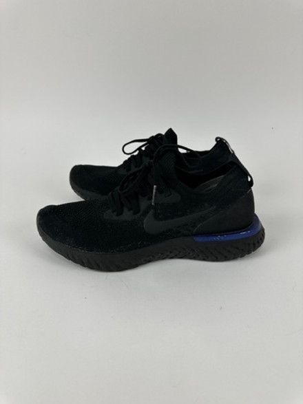 Кроссовки Nike