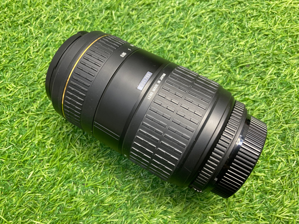 Sigma AF 70-300mm 4-5.6D APO Macro Super