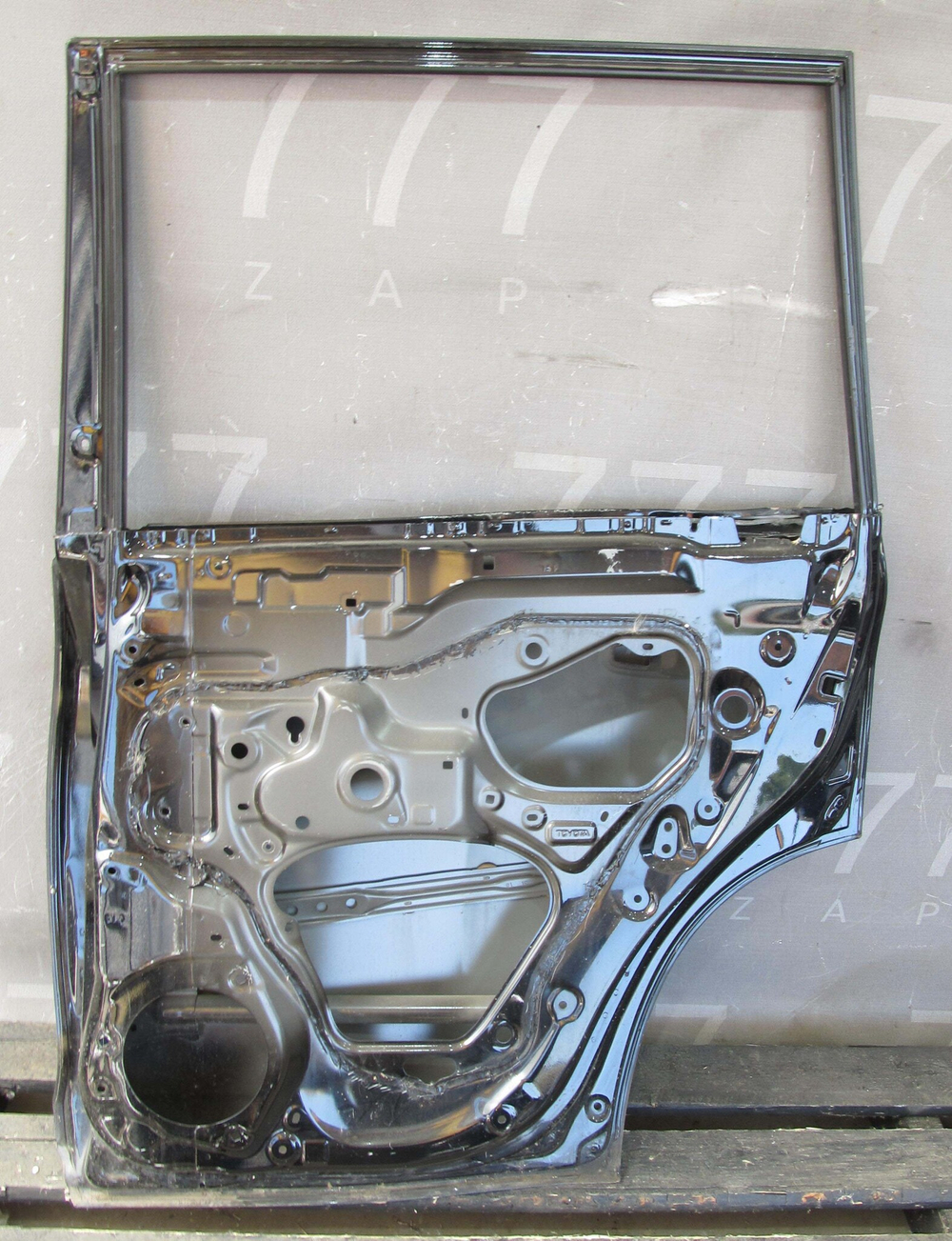 Дверь задняя правая Toyota Land Cruiser Prado 150 09-нв Б/У Оригинал 6700360470