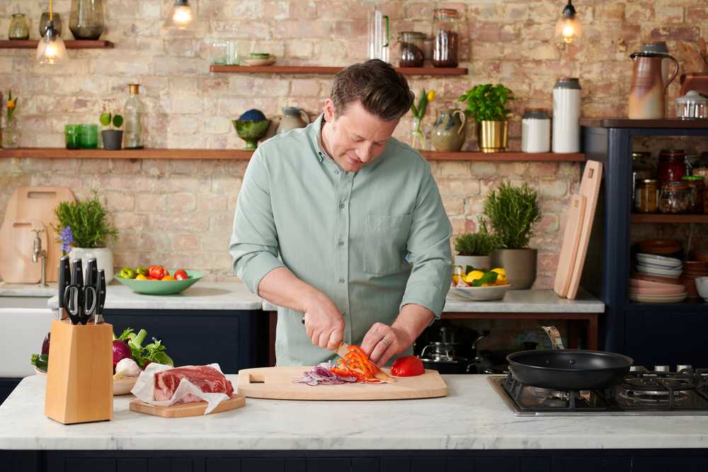 Шеф-нож Tefal Jamie Oliver 20 см K2670144