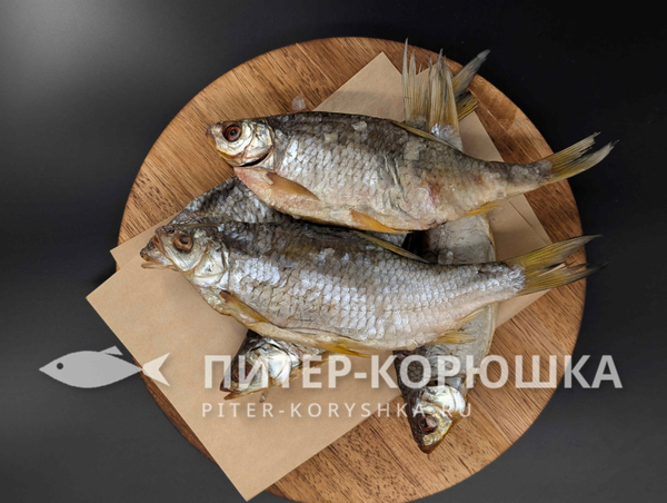 Вобла вяленая отборная с икрой 500г (вакуумная упаковка)