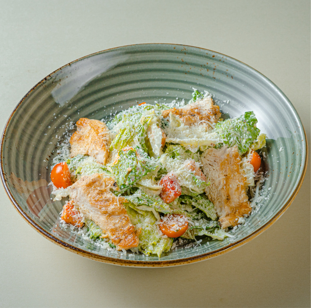 Цезарь с курицей
