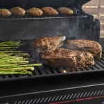 Газовый гриль Weber Genesis E-330WR Stealth Edition