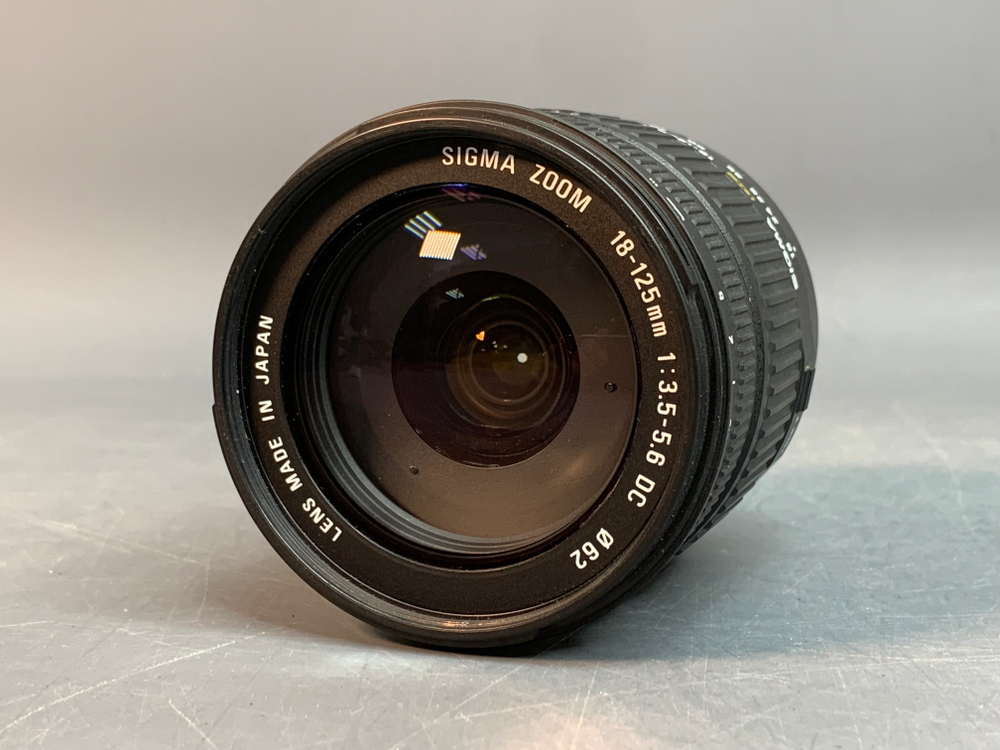 Sigma AF 18-125mm 3.8-5.6 DC OS HSM Canon EF диафрагма заела в закрытом положении