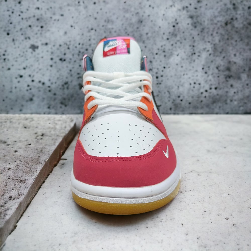 Nike SB Dunk Low • The Parra