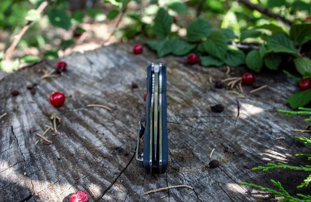 Нож Ruike Fang P105 черно-синий, P105-Q