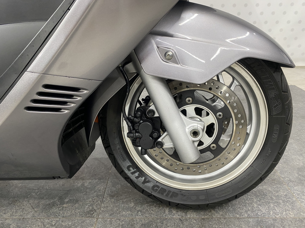 Suzuki Skywave 400 , 2006